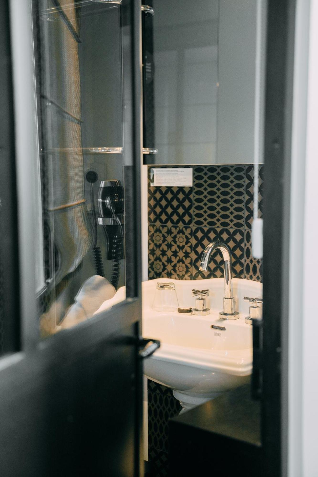 Hotel Les Agapanthes Ploubazlanec Eksteriør billede